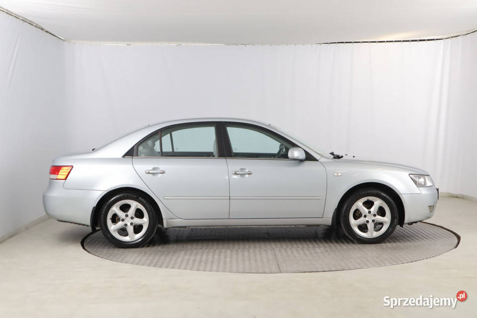 Hyundai Sonata 24 srebrny Sonata Zabrze