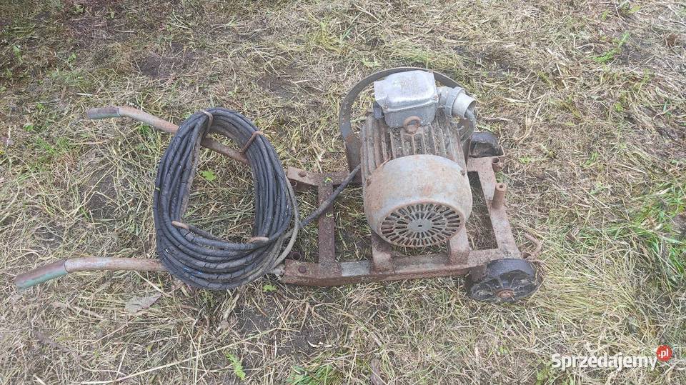Silnik KW 55 na metalowym wózku Linia