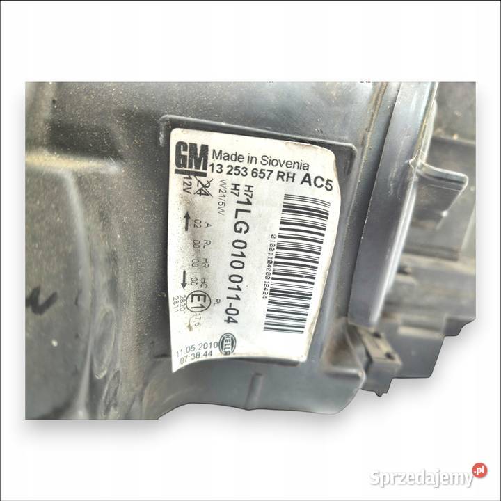 LAMPA PRAWA Opel Astra J 0915 PRZEDNIA prawy osobowe