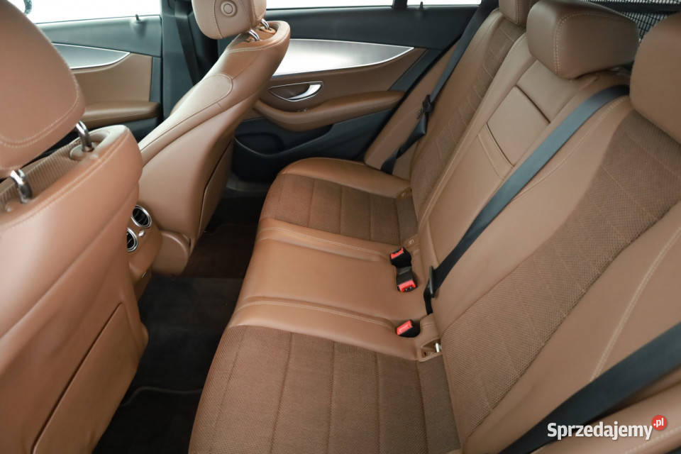 Mercedes E E 220 d 4MATIC pełny VAT Piaseczno