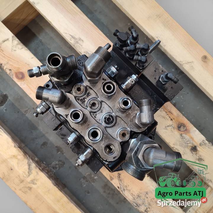 Manitou MLT 627 Rozdzielacz hydrauliczny Ciechanowiec