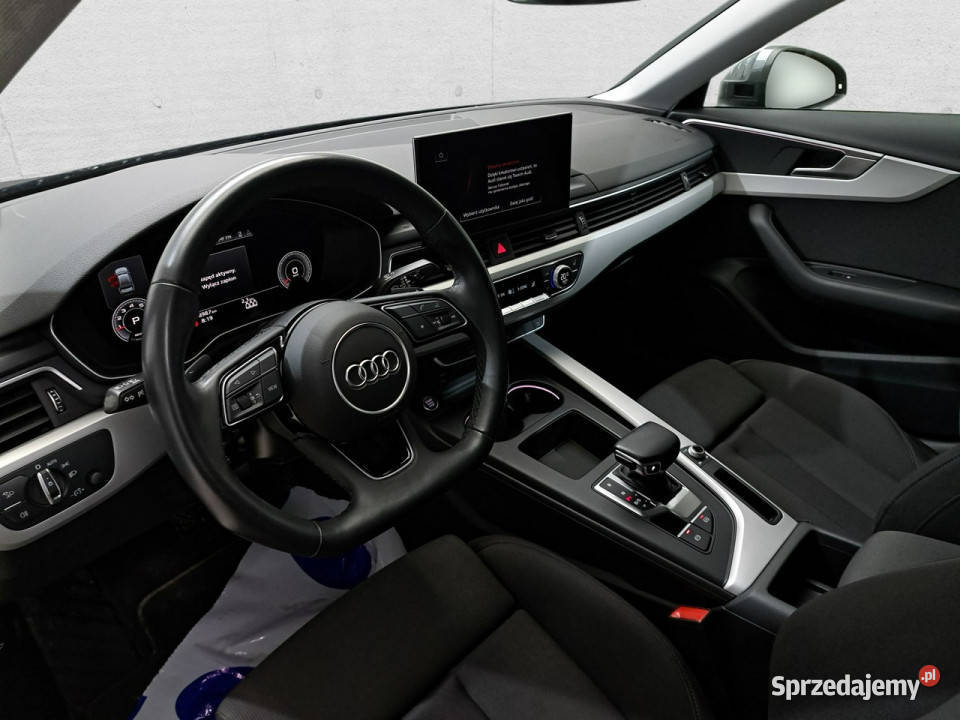 Audi A4 Limousine B9 2015 szary Komorniki