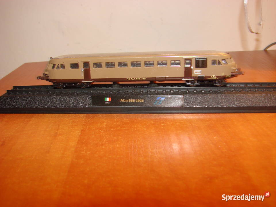 FS ALn 556 model włoskiej lokomotywy Pruszcz Gdański sprzedam