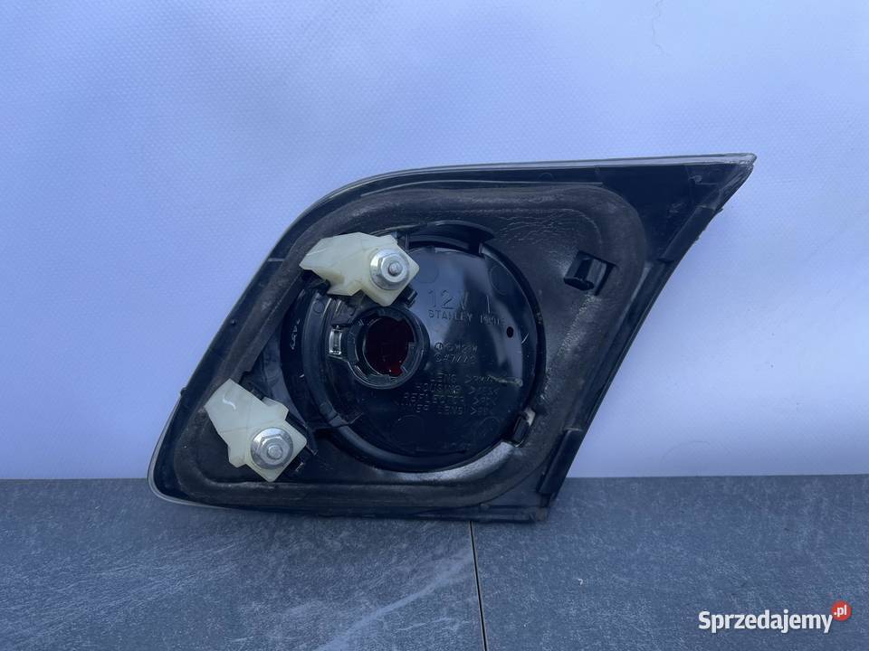 MAZDA 3 LEWA LAMPA W KLAPĘ Ostroróg