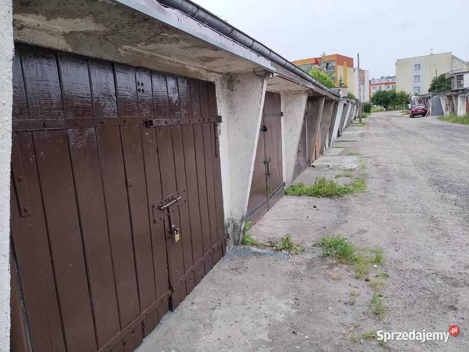 Garaż murowany