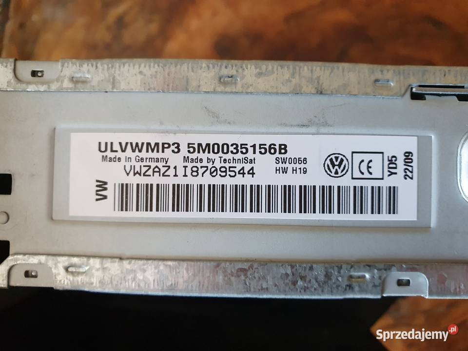 Fabryczne radio CD MP3 VW GOLF Touran ULVWMP3