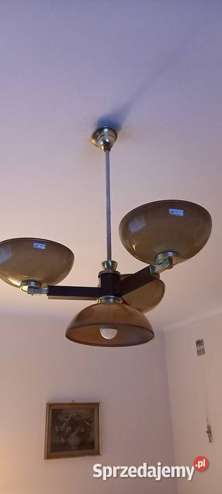 Trzyramienny żyrandol z kloszami w stylu Art Skierniewice