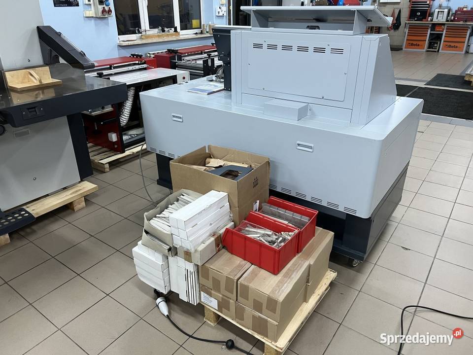 Półautomat do produkcji książek w twardej Radom sprzedam