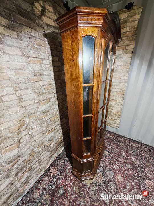 Dębowa witryna przeszklona Sandomierz