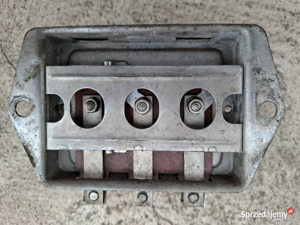 Fiat 126p regulator napięcia Pozostałe Zaborówek