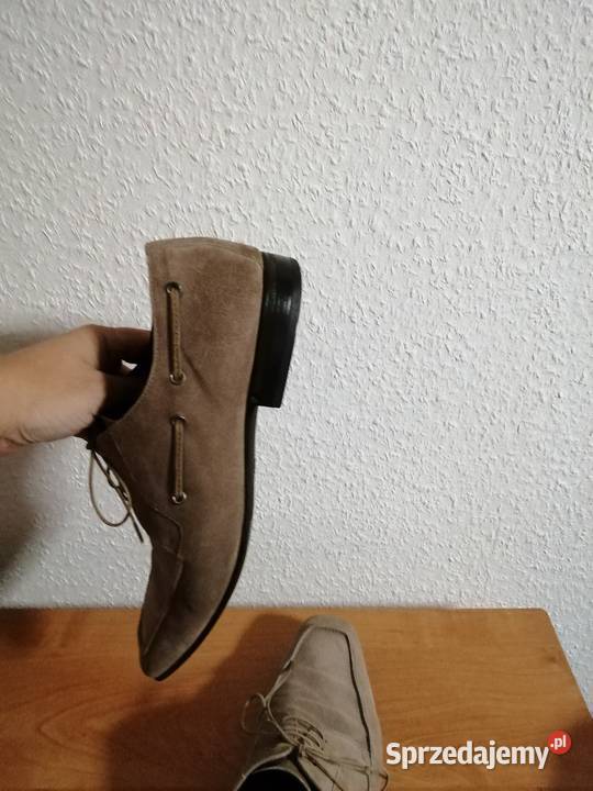 Hugo Boss 50178967 beżtaupe zamsz naturalny Zgorzelec sprzedam
