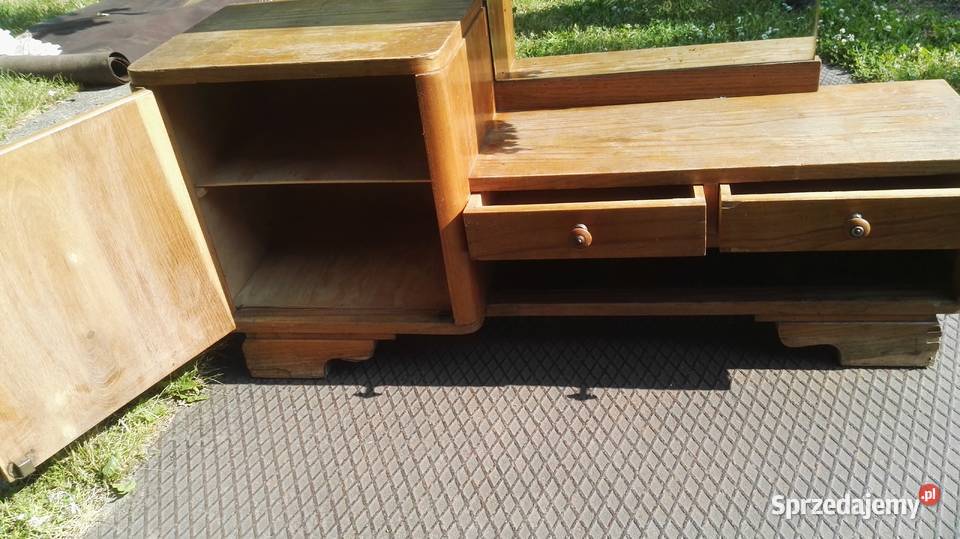 Sprzedam toaletkę z dużym lustrem Meble Zelów