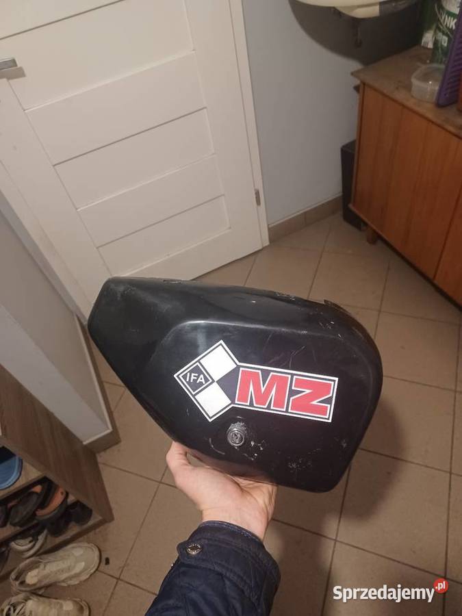 Boczek pokrywa akumulatora mz etz 150 Lublin