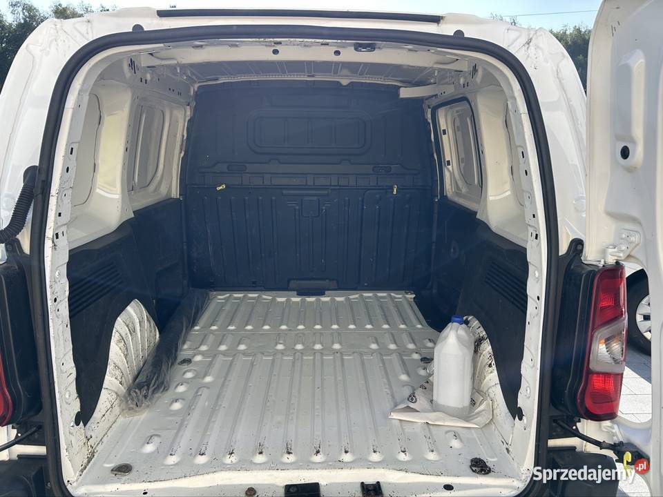 Peuegot Partner 2021r salon Polska fv VAT