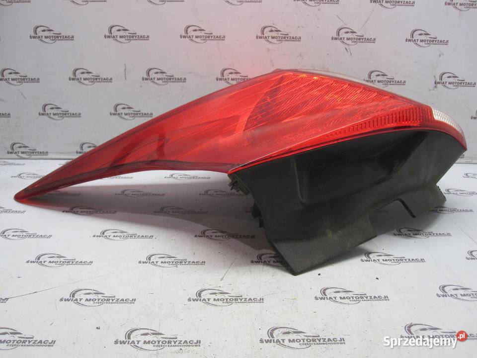 FORD FOCUS MK3 III 13r lampa prawa tył osobowe