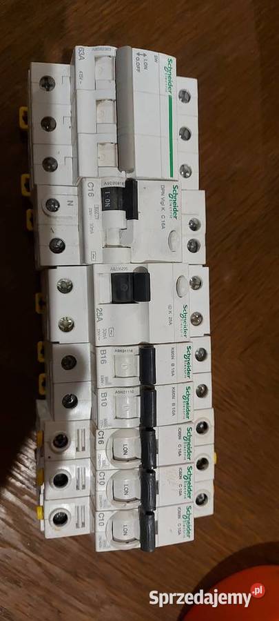 Zabezpieczenia elektryczne Legrand Bocheniec