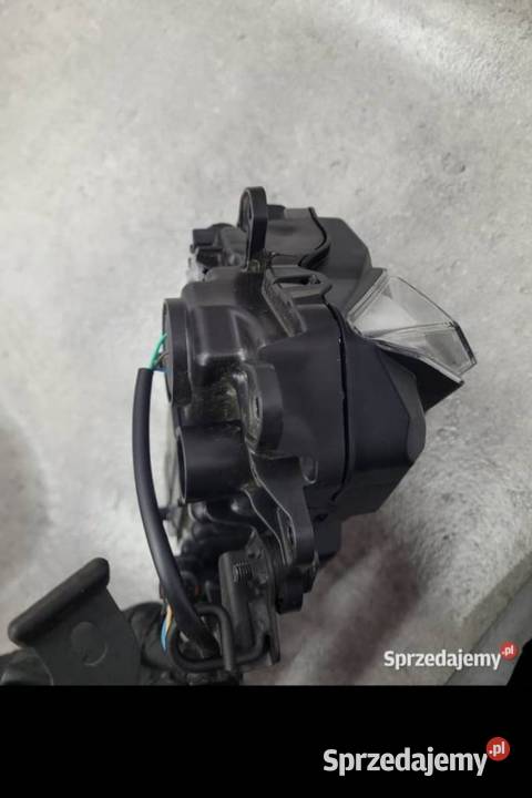 KAWASAKI Z900 Z 900 24 OEM LAMPA REFLEKTOR PRZÓD Nowy Tomyśl
