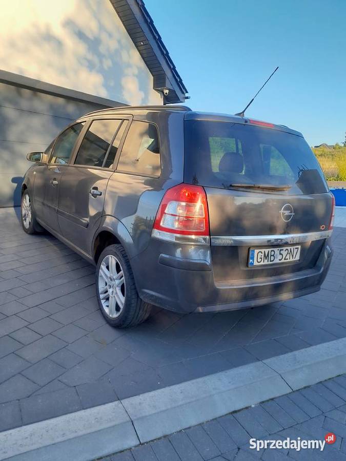 Opel Zafira 16 gaz 7 osobowy sprzedam
