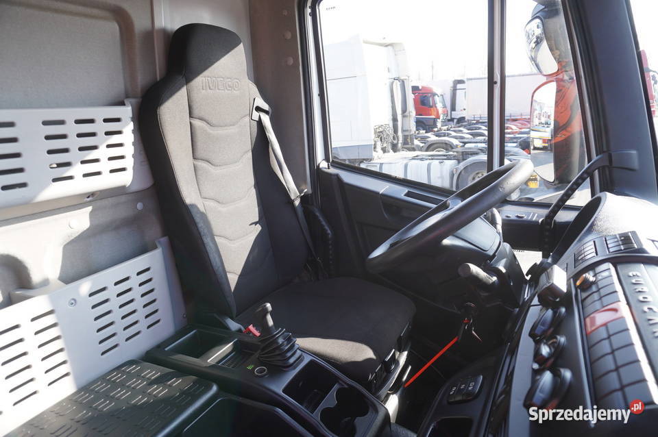 Iveco Eurocargo 160250 NOWA Laweta ocynk 9 t Kraków