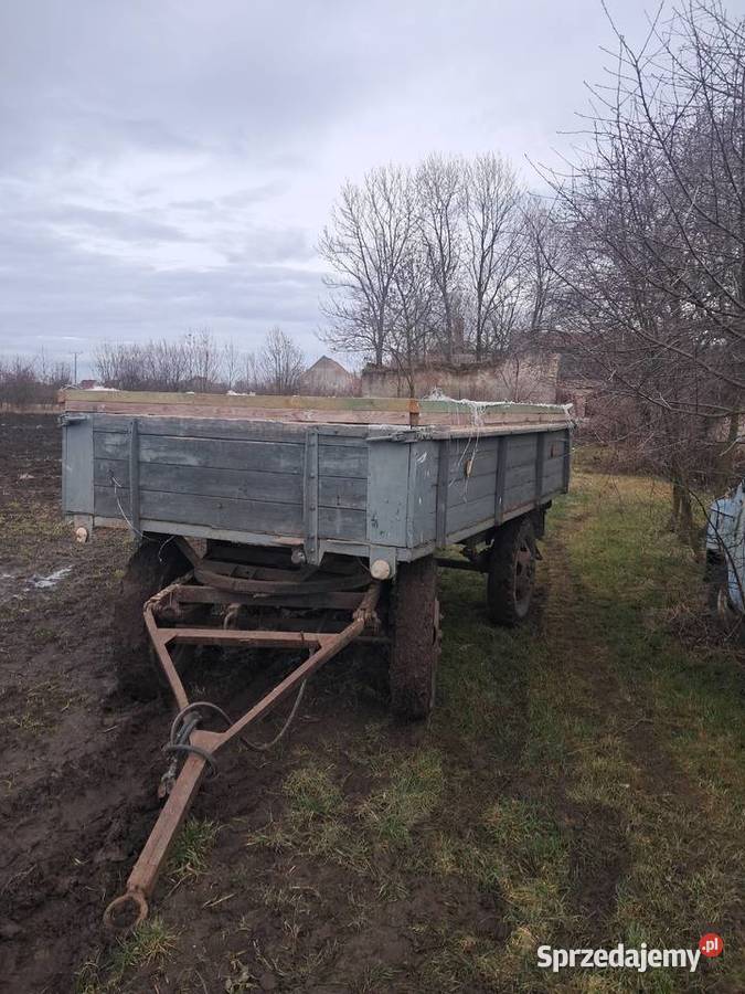 Wyprzedaż maszyn rolniczych