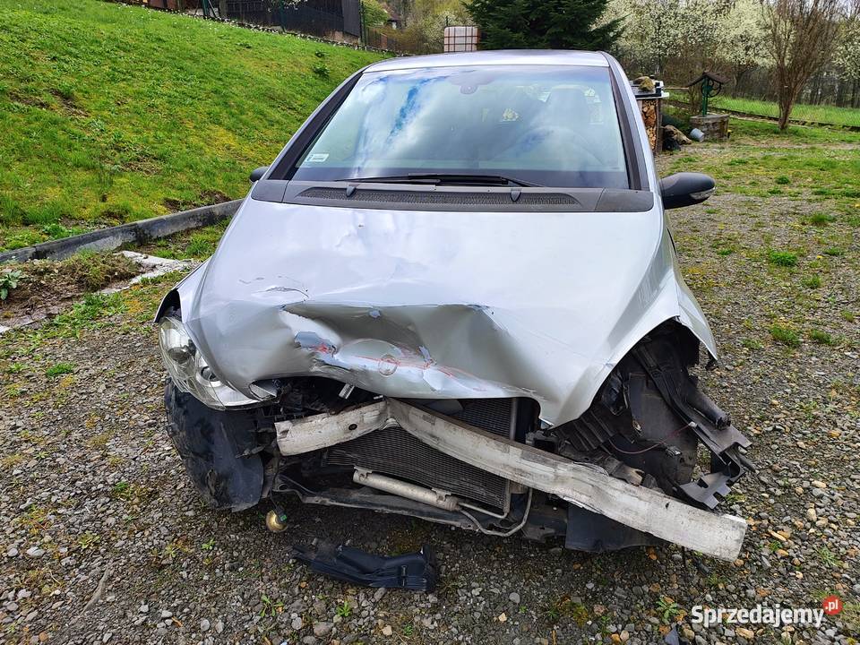 Uszkodzony samochód Mercedes klasa B W245 170 116KM Nowa Wieś