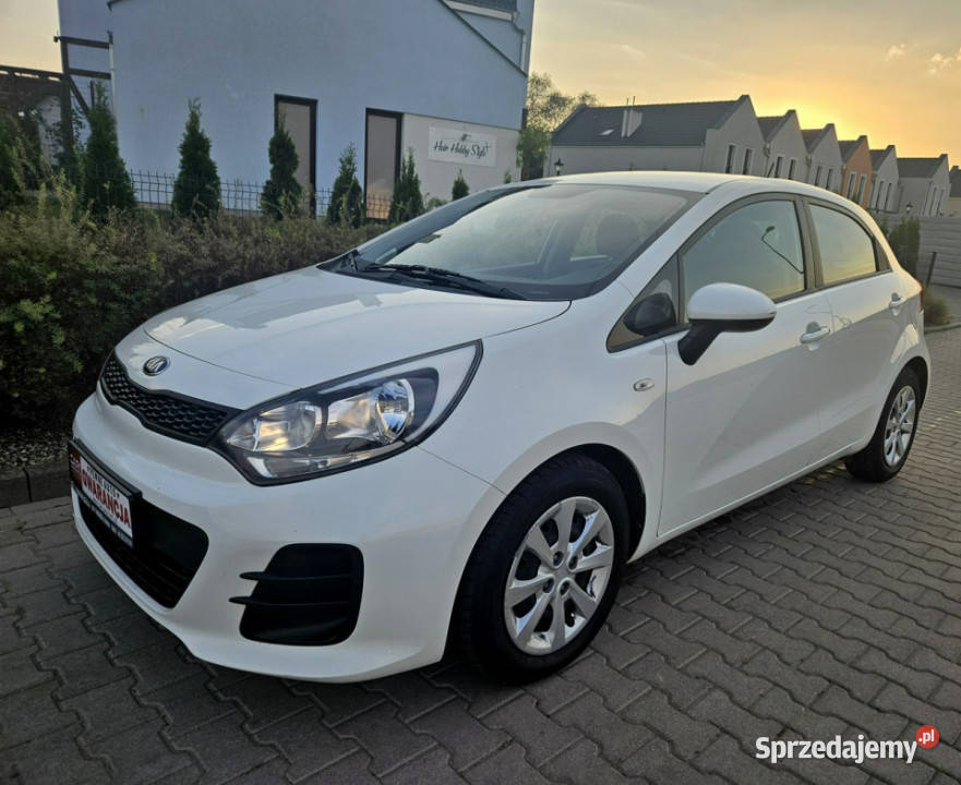 Kia Rio 12i Bez klimatyzacji Rata540 III 2011 wielofunkcyjna kierownica Śrem
