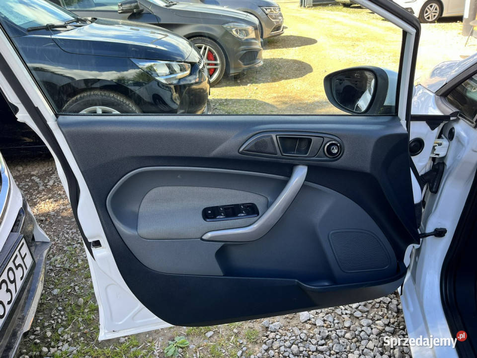 Ford Fiesta 12 Klima Grzane Fotele i Szyba Bez isofix Fiesta śląskie Częstochowa