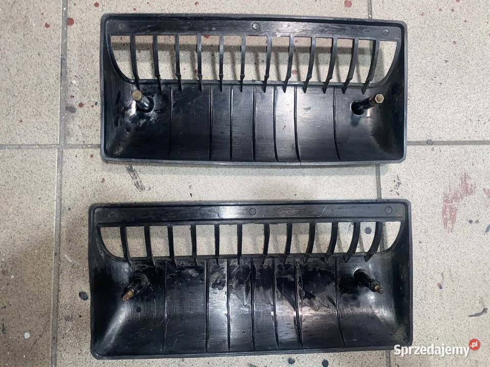 Maluch 126p osłony wentylacyjne klapy silnika Lyski