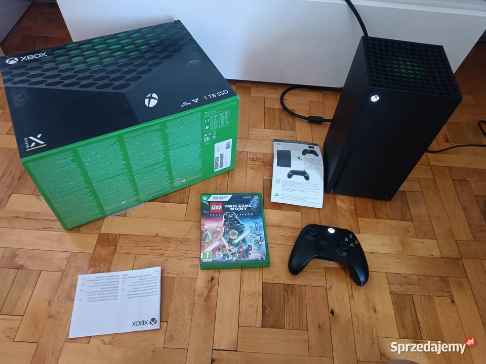 Konsola Xbox Series X pad z akumulatorem pudełko Konsole i automaty Libiąż sprzedam