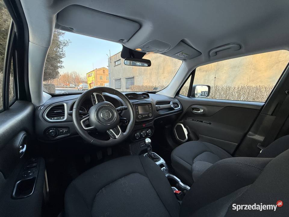 Jeep Renegade Sport 16 benzyna FWD manual salon Częstochowa sprzedam