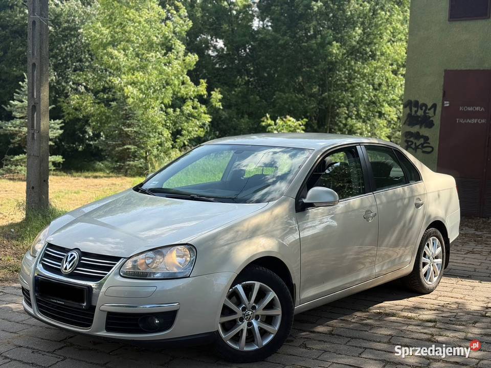 Volkswagen Jetta 14TSILIFTNiskiPrzebiegZadbany nieuszkodzony Częstochowa