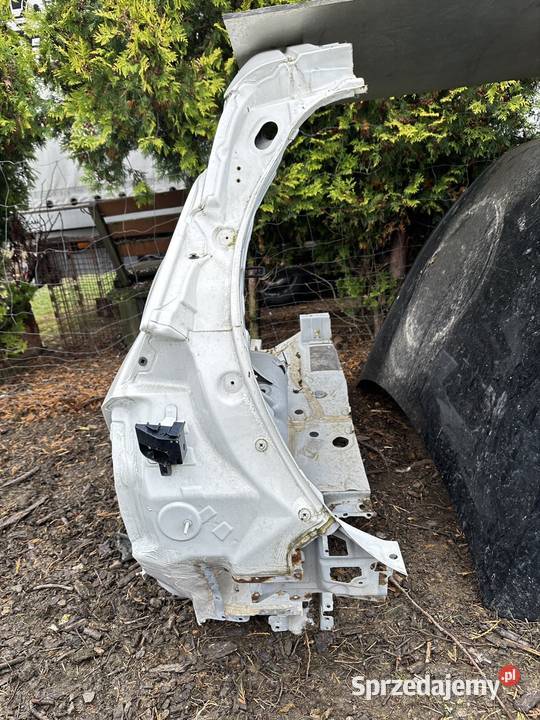Ćwiartka lewa tył Nissan leaf 2 20172025 Sędziszów Małopolski sprzedam