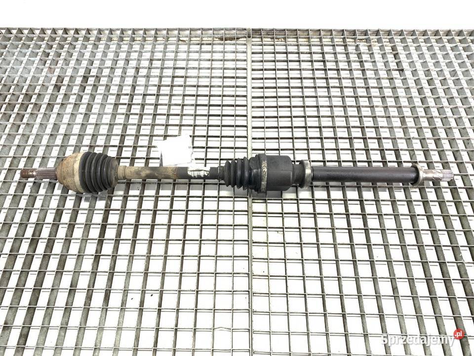 PÓŁOŚ PRAWY PRZÓD RENAULT CLIO III 8200499586 15 sprzedam