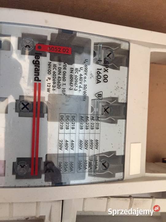 Bezpieczniki wyłączniki Legrand Elektryka i akcesoria Wągrowiec sprzedam
