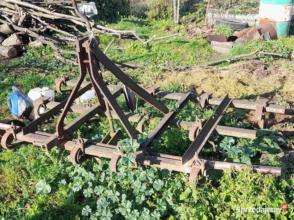 Przyczepy przyczepa siewnik pług sprężynówka