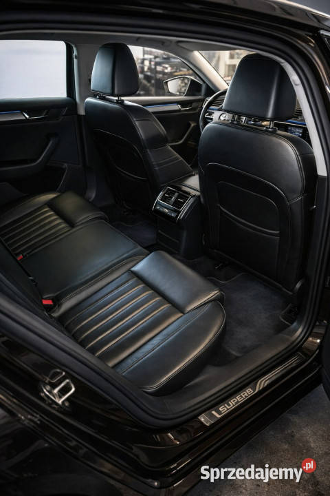 koda Superb III 20152023 brązowy Sadlno