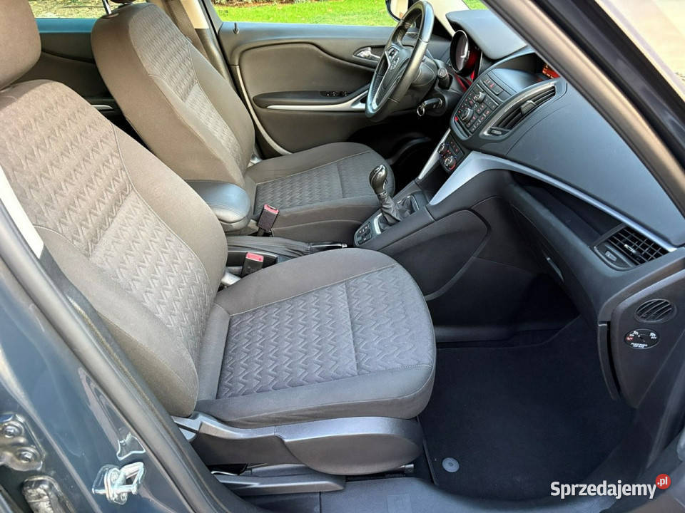 Opel Zafira 14 140 7 foteli Kamera cofania Nowe szary Lipówki