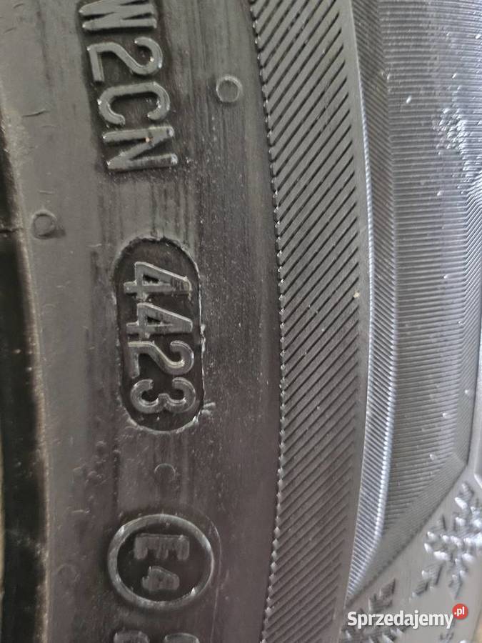 Koła felgi aluminiowe z oponami Dacia Duster