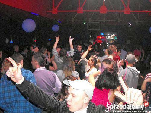 Dyskoteka 360 m kw mieszkanie 83 m kw zachodniopomorskie Dargoszewo