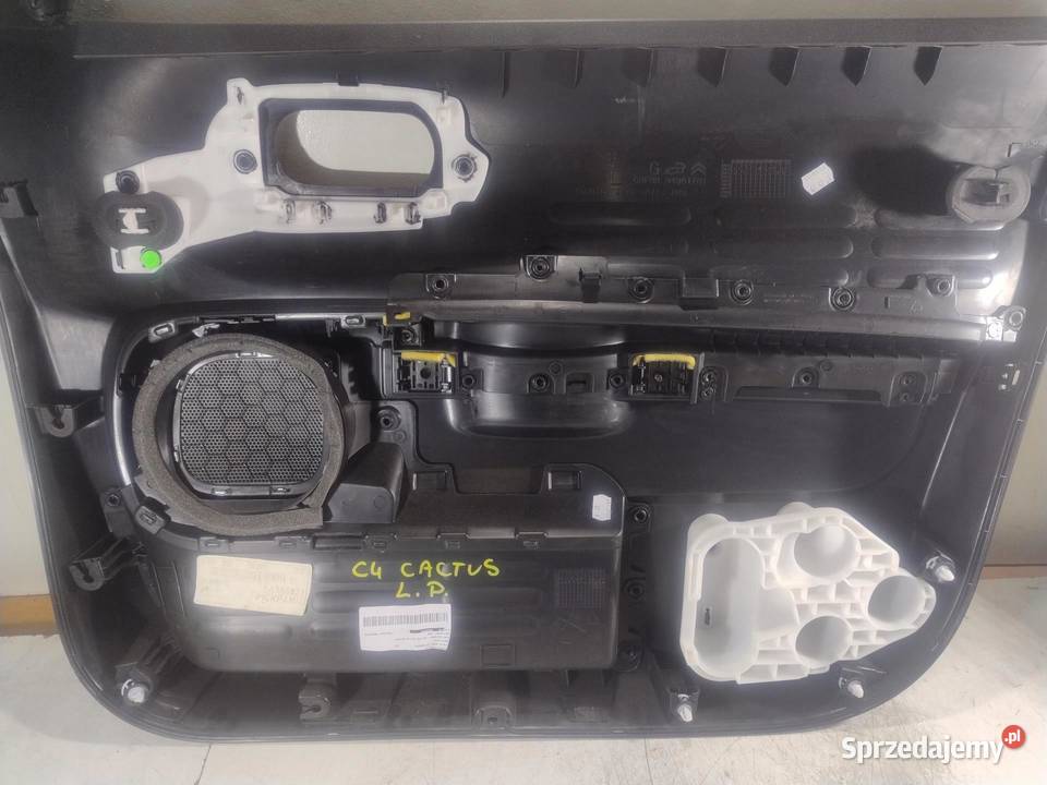 BOCZEK DRZWI LEWY PRZÓD CITROEN C4 CACTUS 12 THP