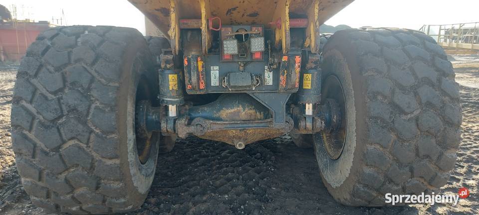 Wozidlo budowlane Komatsu HM 300 3 podobne do Rok produkcji 2015 Opole