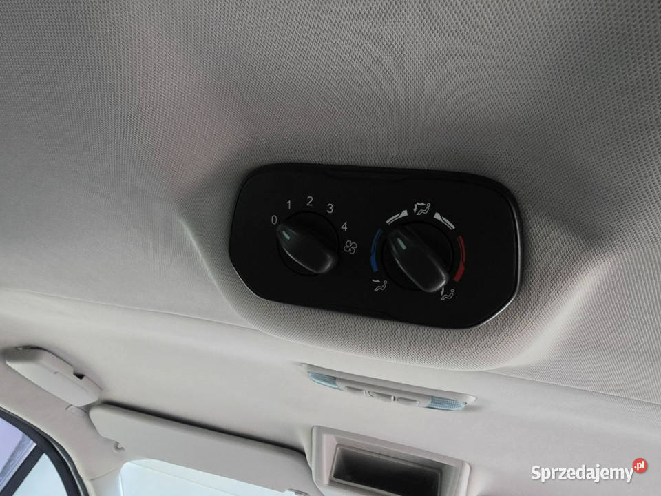 Ford Tourneo Custom TITANIUM bezwypadkowy nowy immobilizer Czarnków