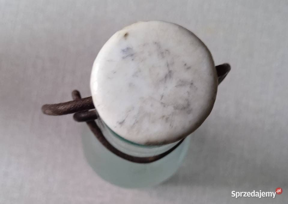 Xabytkowe butelki 033 l z porcelanką PRL Koźminek