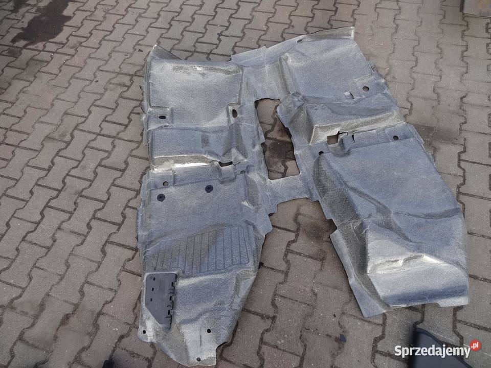 DYWAN WYKŁADZINA PODŁOGA RENAULT KADJAR sprzedam