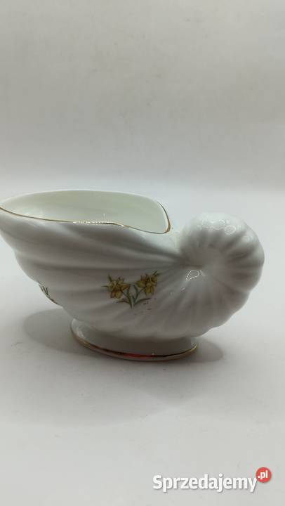 Wazon naczynie sosjerka w kształcie muszli Porcelana i szkło lubelskie Zamość sprzedam