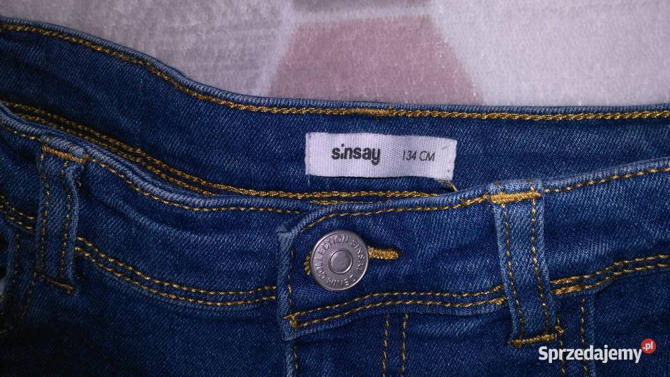 Ubrania chłopięce r134 dres spodnie jeans bluzka Leszno