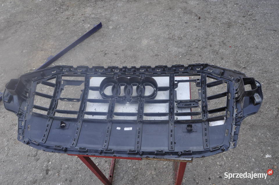 AUDI Q7 II LIFT Atrapa grill 4M 4M0855651AL pomorskie Sierakowice