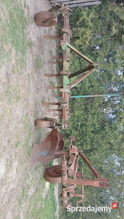 Sprzedam pługi 2 i kultywator sprężynówke nieuszkodzony