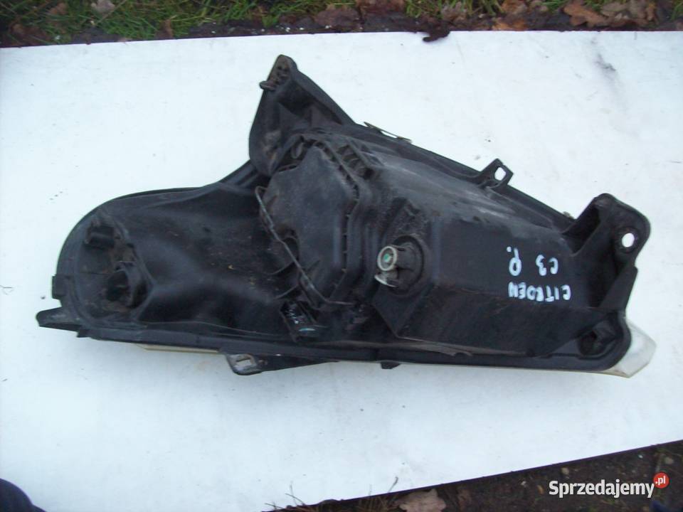 Citroen C3 Plurier Lampa przod przednia prawa mazowieckie Mińsk Mazowiecki