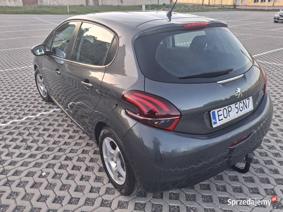 PEUGEOT 208 2015r 12 benzyna Opoczno sprzedam
